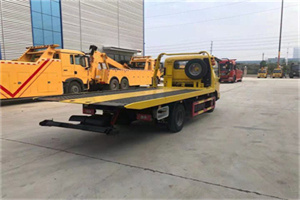 西充非事故拖车