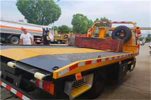 西充附近拖车电话号码服务